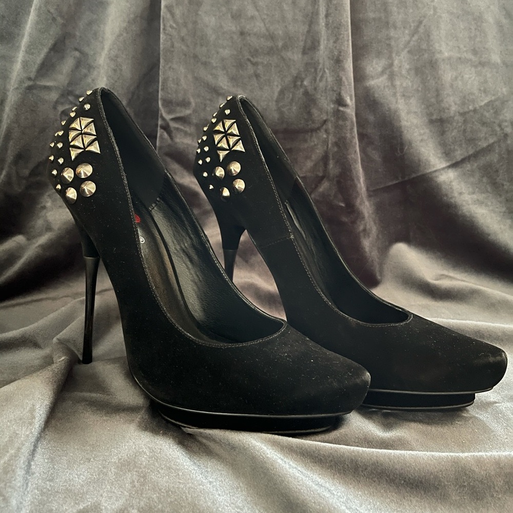 Lui Chiny studded platform heels